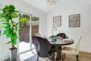 Photo #4: 250038850 Listing