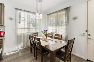 Photo #6: 250038858 Listing