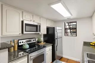 Photo #2: 250038888 Listing