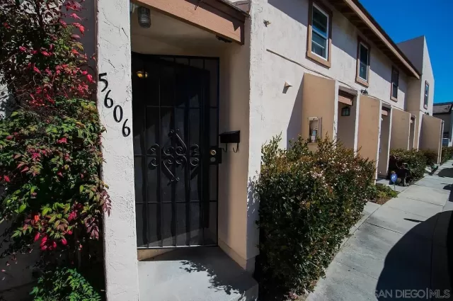 MLS: 250038894 Condo For Sale