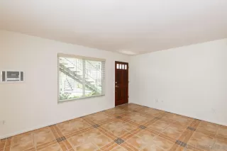 Photo #4: 250038905 Listing 