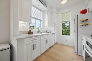 Photo #1: 250038935 Listing