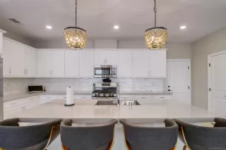 Photo #6: 250038936 Listing 