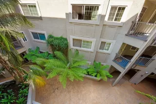 Photo #2: 250038942 Listing