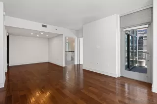 Photo #6: 250038950 Listing