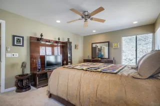 Photo #4: 250038960 Listing