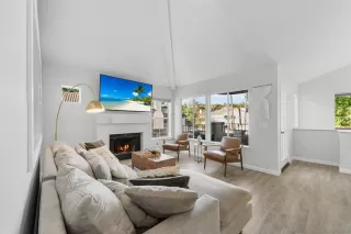 Photo #4: 250038975 Listing