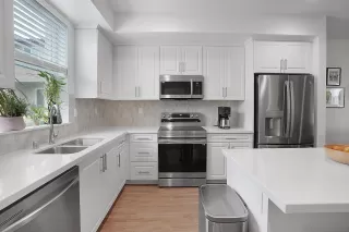 Photo #2: 250038976 Listing 