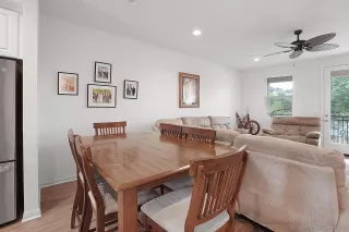 Photo #4: 250038976 Listing 