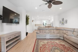 Photo #6: 250038976 Listing 