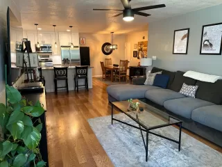 Photo #4: 250039035 Listing