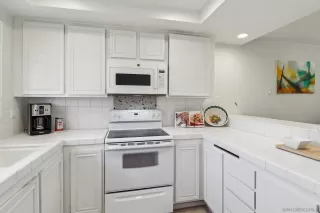 Photo #4: 250039042 Listing