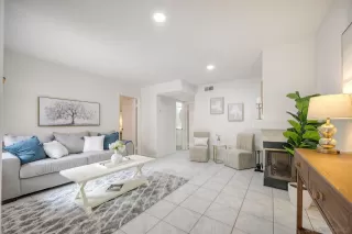 Photo #1: 250039110 Listing 