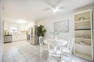 Photo #3: 250039110 Listing 