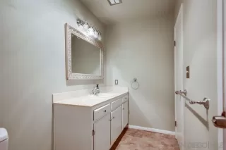 Photo #5: 250039153 Listing 