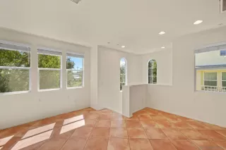 Photo #5: 250039173 Listing 