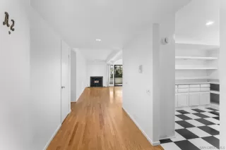 Photo #1: 250039179 Listing