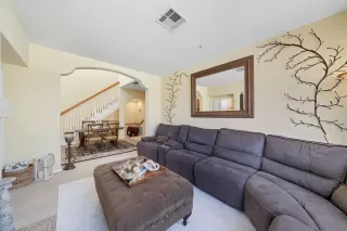 Photo #3: 250039187 Listing