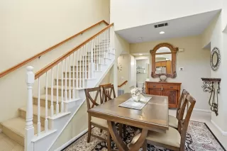 Photo #5: 250039187 Listing