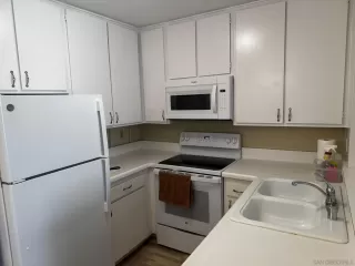 Photo #5: 250039206 Listing 