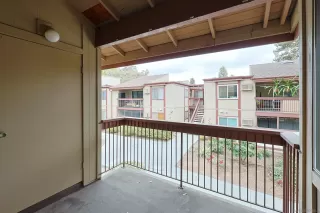 Photo #2: 250039245 Listing 