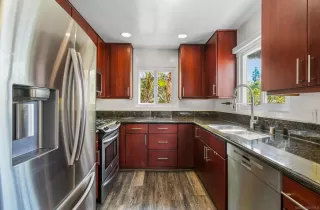 Photo #6: 250039260 Listing