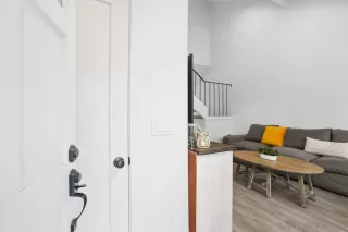 Photo #4: 250039317 Listing