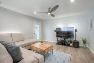 Photo #5: 250039318 Listing