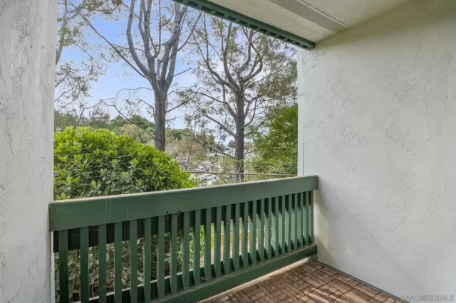 MLS: 250039330 Condo For Sale