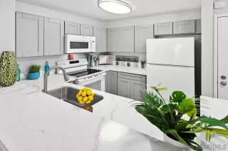 Photo #4: 250039363 Listing