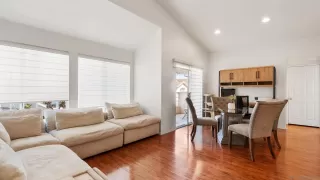 Photo #1: 250039365 Listing 