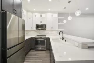 Photo #1: 250039368 Listing