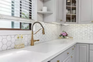 Photo #6: 250039400 Listing