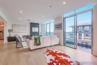 Photo #1: 250039413 Listing 