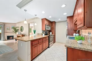 Photo #4: 250039416 Listing 