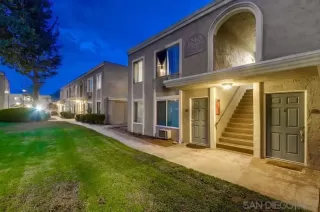 Photo #4: 250039418 Listing