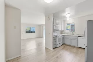 Photo #6: 250039428 Listing