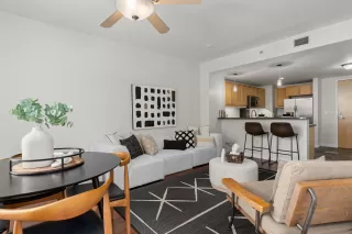 Photo #2: 250039611 Listing 