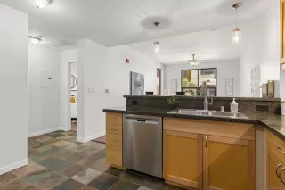 Photo #6: 250039611 Listing 