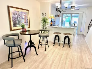 Photo #2: 250039628 Listing 