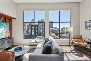 Photo #1: 250039678 Listing