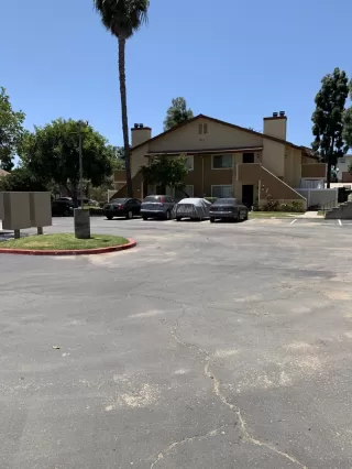 Photo #4: 250039679 Listing