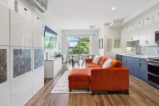 Photo #2: 250039681 Listing 