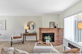 Photo #2: 250039682 Listing