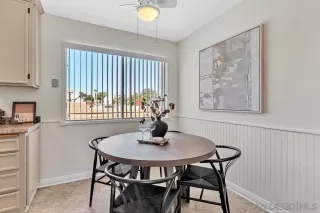 Photo #5: 250039682 Listing