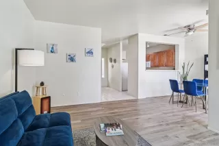 Photo #5: 250039700 Listing