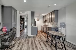 Photo #2: 250039723 Listing