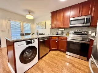 Photo #2: 250039738 Listing