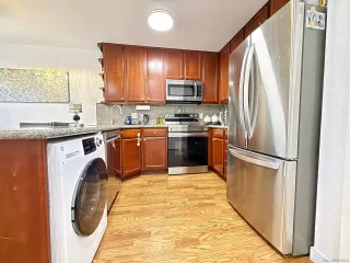 Photo #4: 250039738 Listing