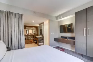 Photo #4: 250039776 Listing